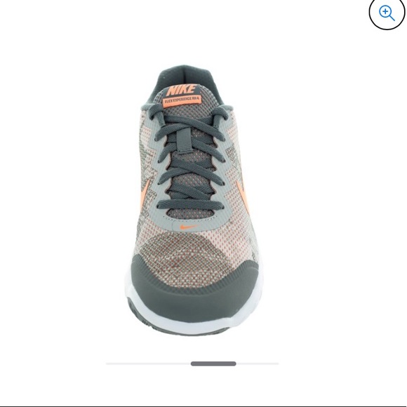 Nike Women's Flex Experience Rn 4 Prem Running Shoe - Picture 3 of 4